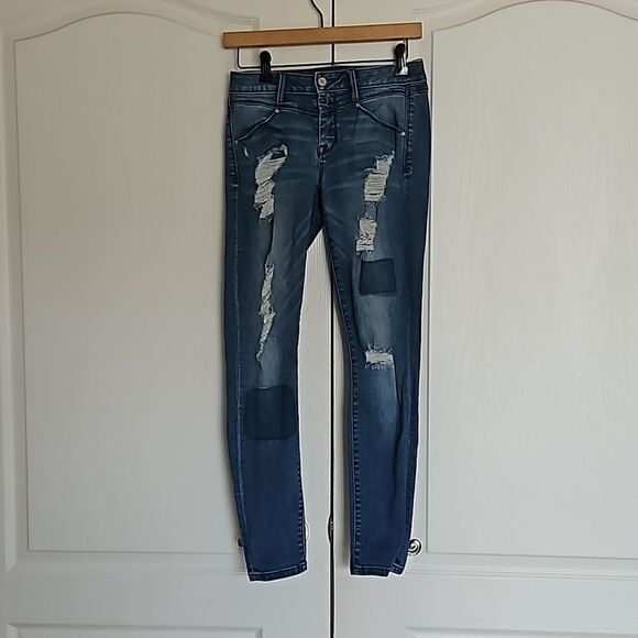 Bebe Women's Distressed Denim Jean 27 Light Blue Washed - Picture 2 of 16